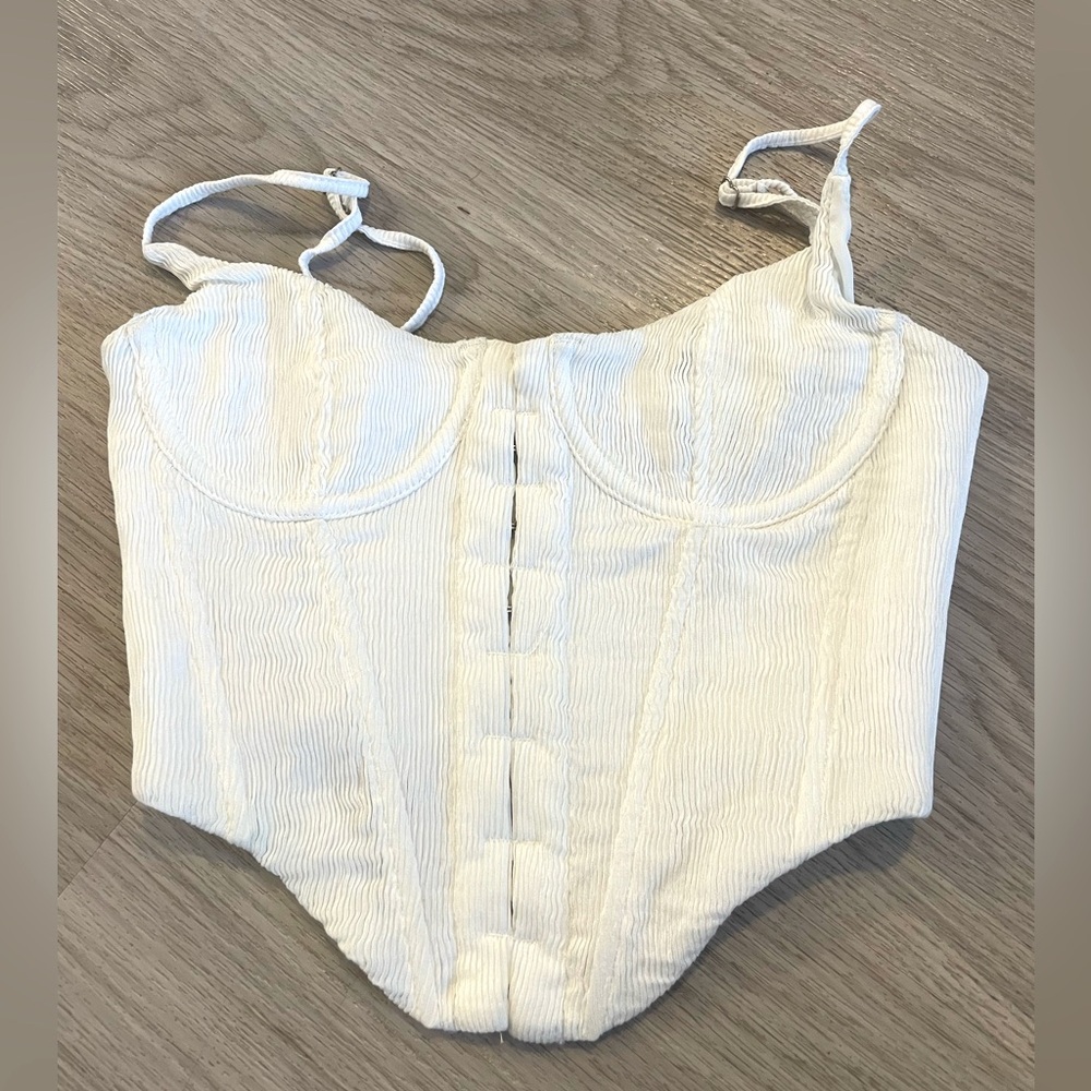 WHITE FOX White Ribbed Bustier Crop Top. Size XS - Picture 2 of 9
